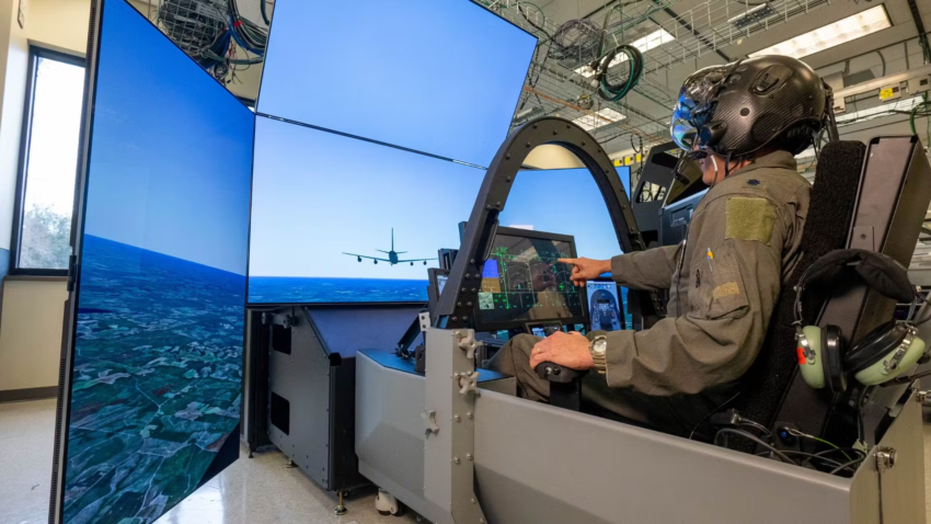 F-35 Flight Simulator Types Linked