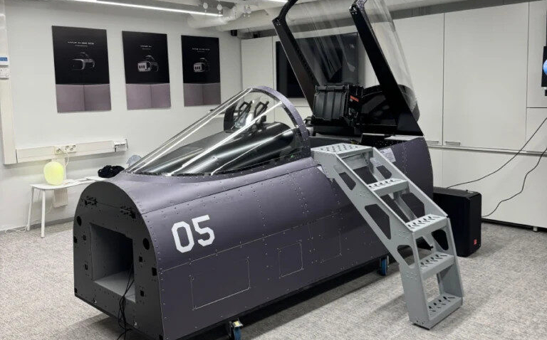 F/A-18 XR Simulator Arrives in Helsinki